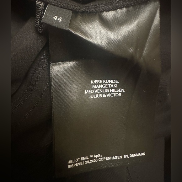 Heliot Emil Black cargo Shorts size 44(waist30) - Picture 9 of 11